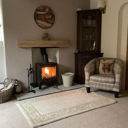 Picturesque Stone Cottage In The Heart Of North Yorkshire Village - Hideaway Cottage 외부 사진